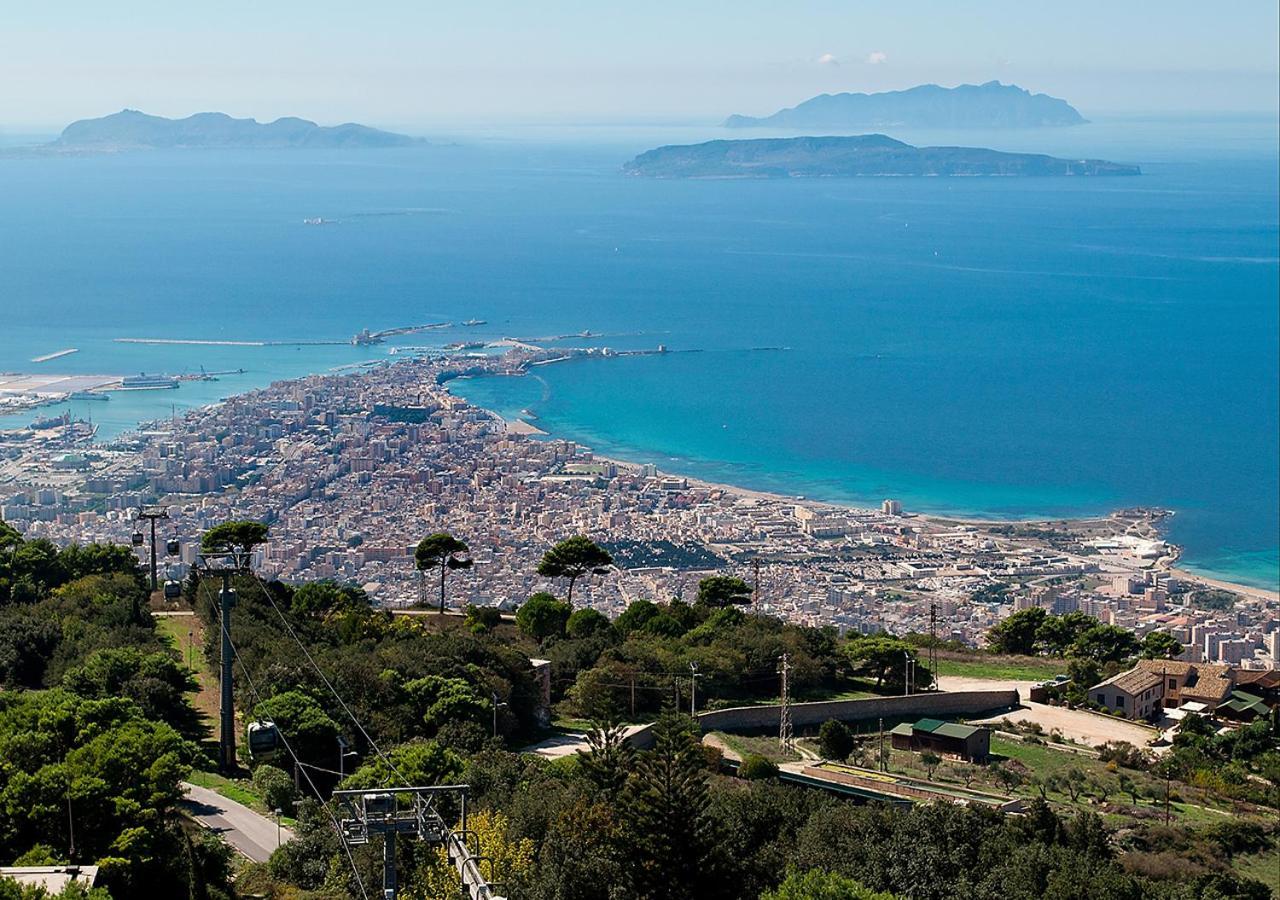 B&B La Casa Di Paola Trapani Szoba fotó